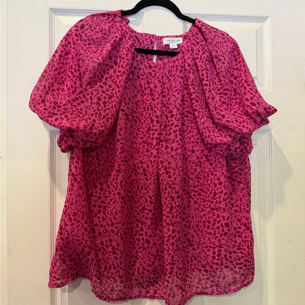 Chic Soul Fuchsia Leopard Puff-Sleeve Blouse